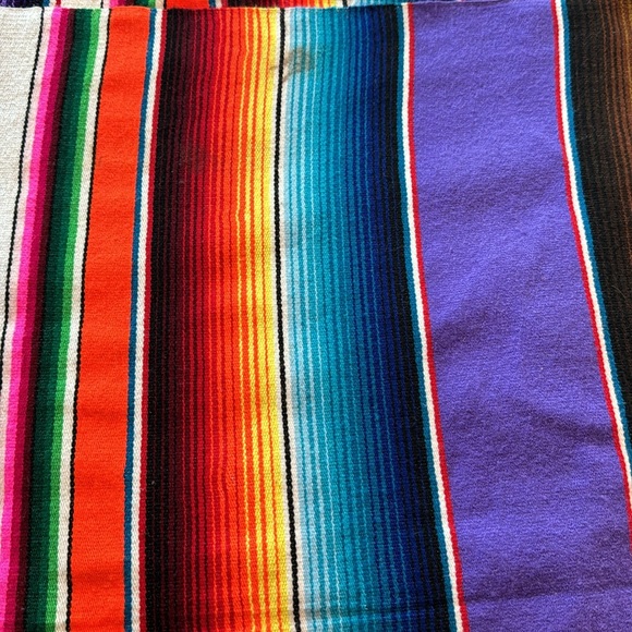 XL Saltillo blanket. Super soft, medium-light weight. Great shape! - Picture 9 of 10